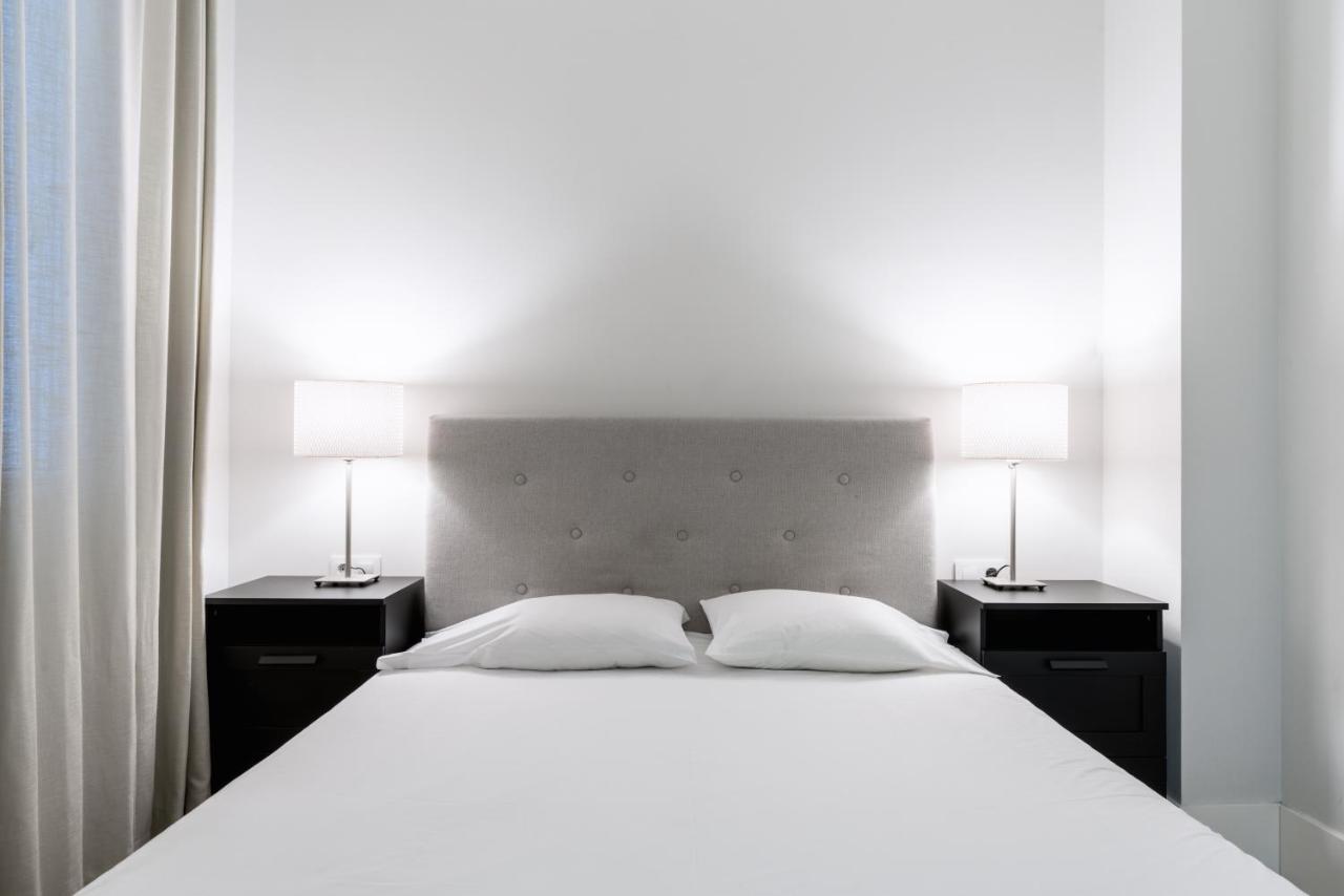 Aoa Green Gardens Suites เซบีญา ภายนอก รูปภาพ