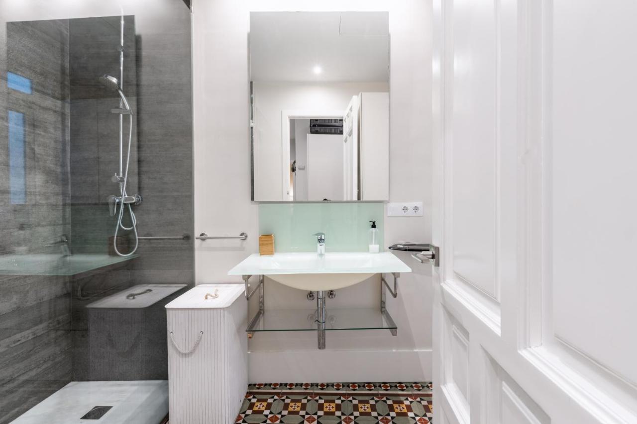 Aoa Green Gardens Suites เซบีญา ภายนอก รูปภาพ