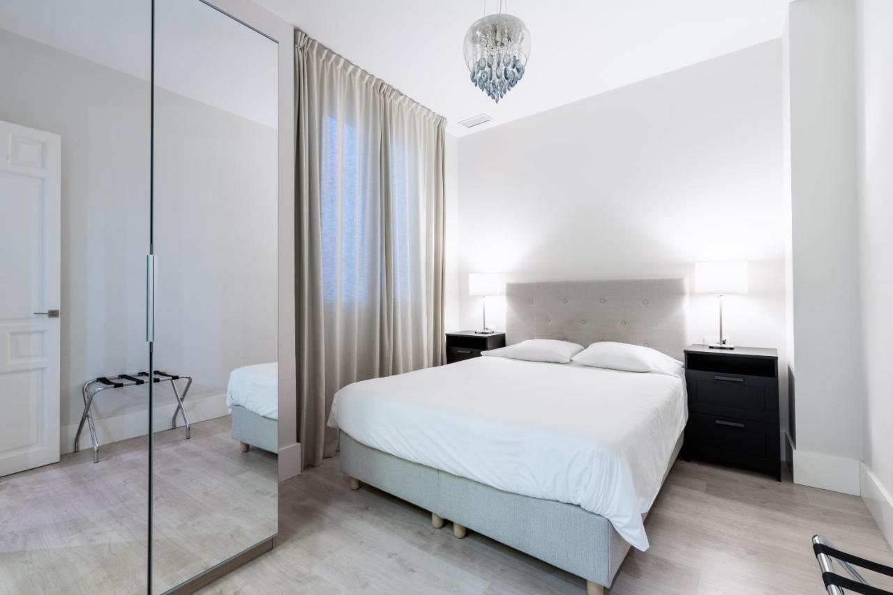 Aoa Green Gardens Suites เซบีญา ภายนอก รูปภาพ
