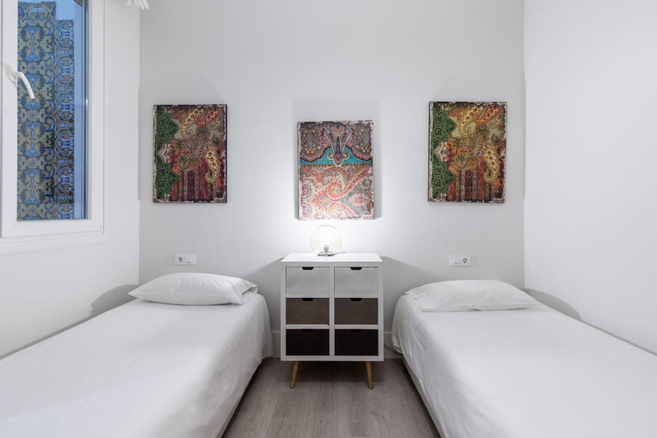 Aoa Green Gardens Suites เซบีญา ภายนอก รูปภาพ