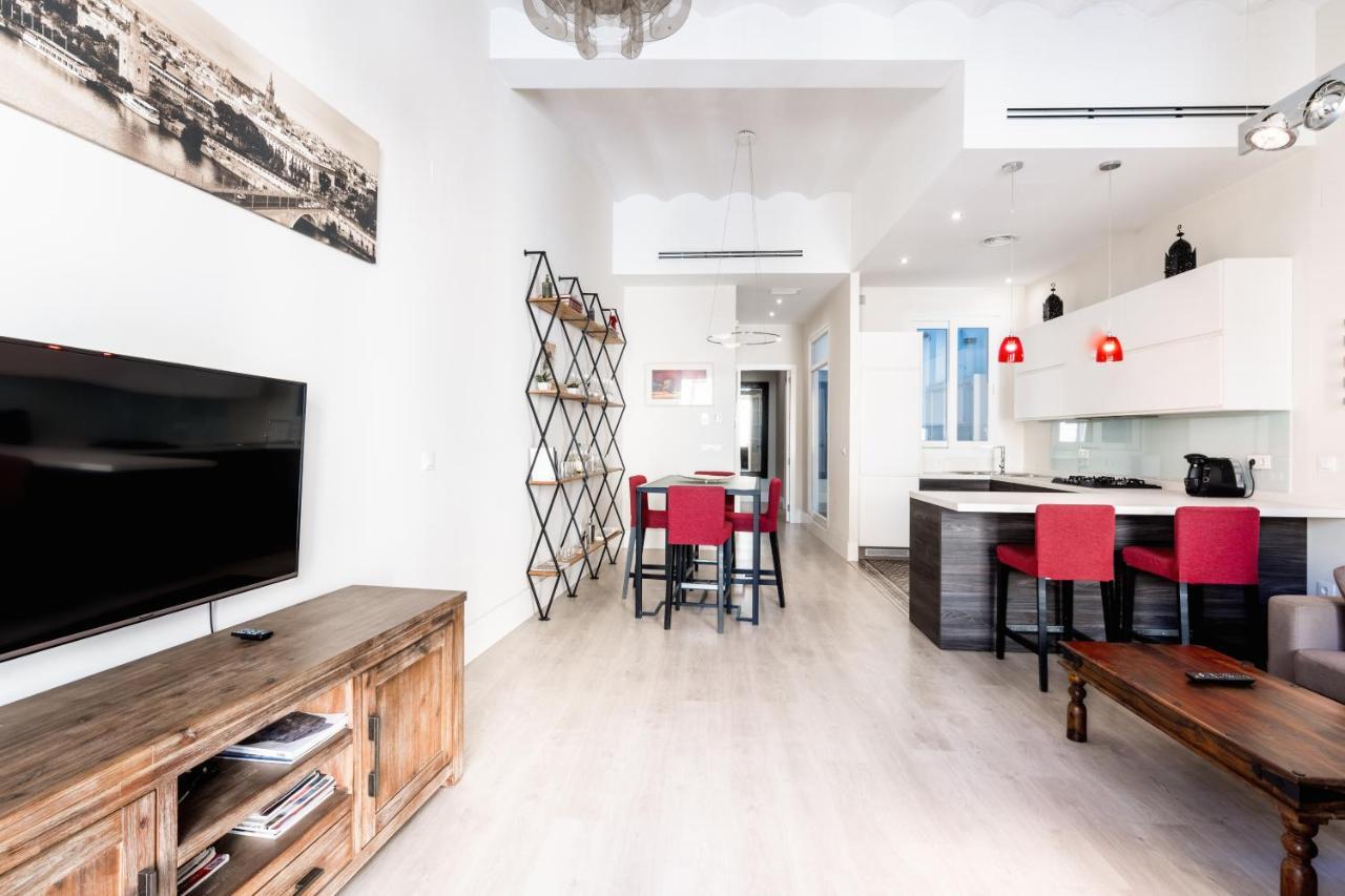 Aoa Green Gardens Suites เซบีญา ภายนอก รูปภาพ